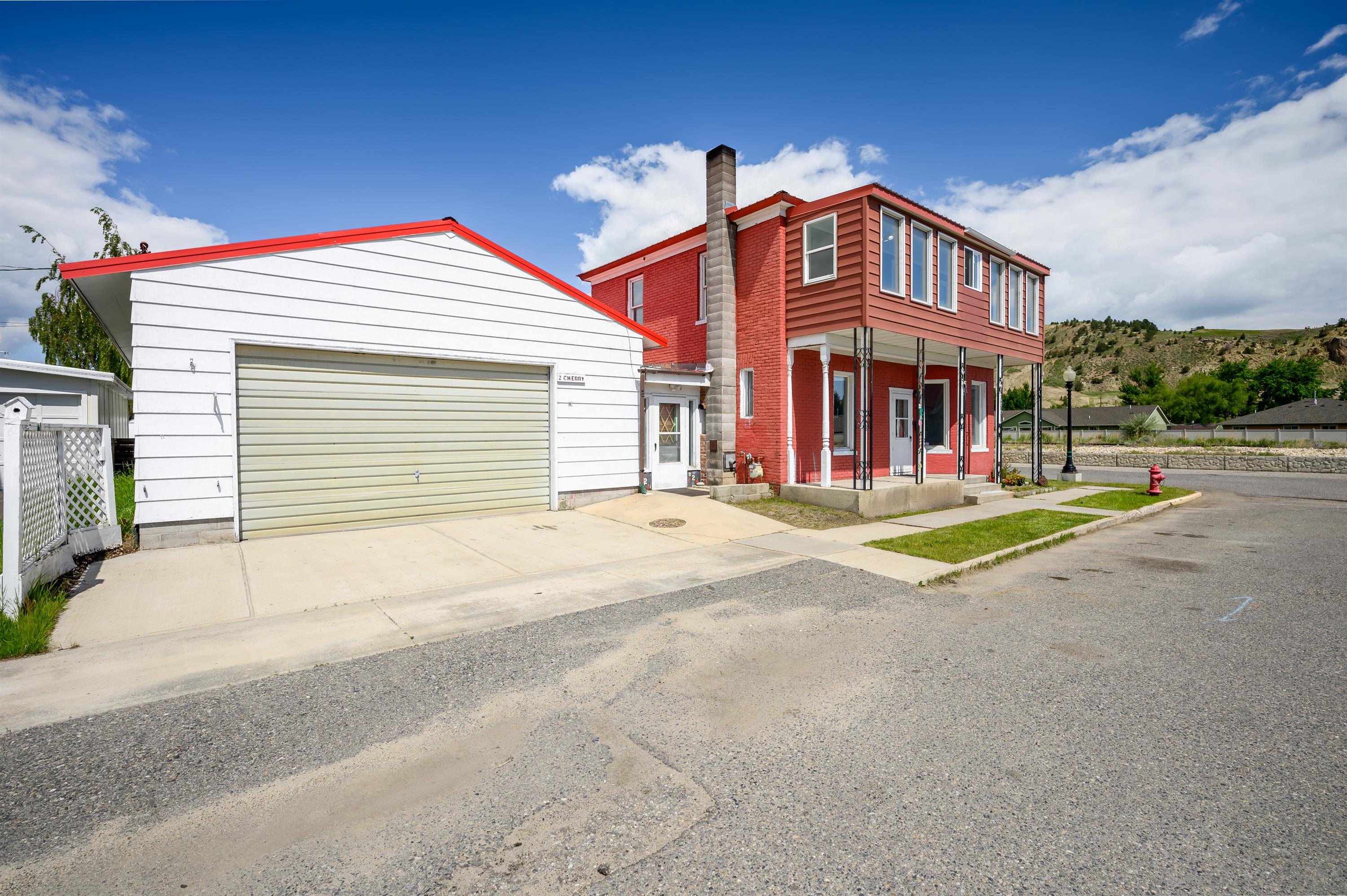 Property main image