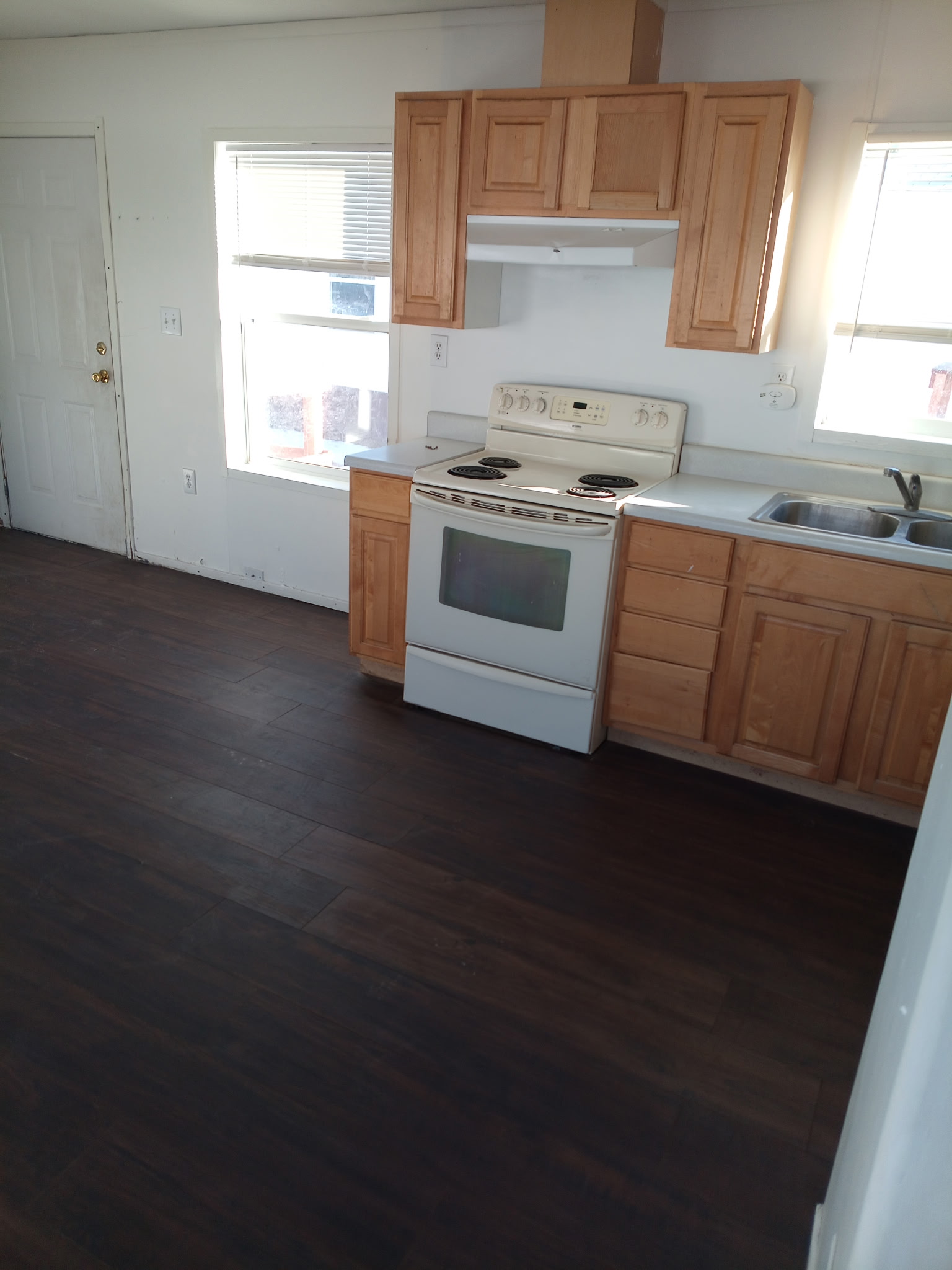 250 Pioneer Drive Trailer #2